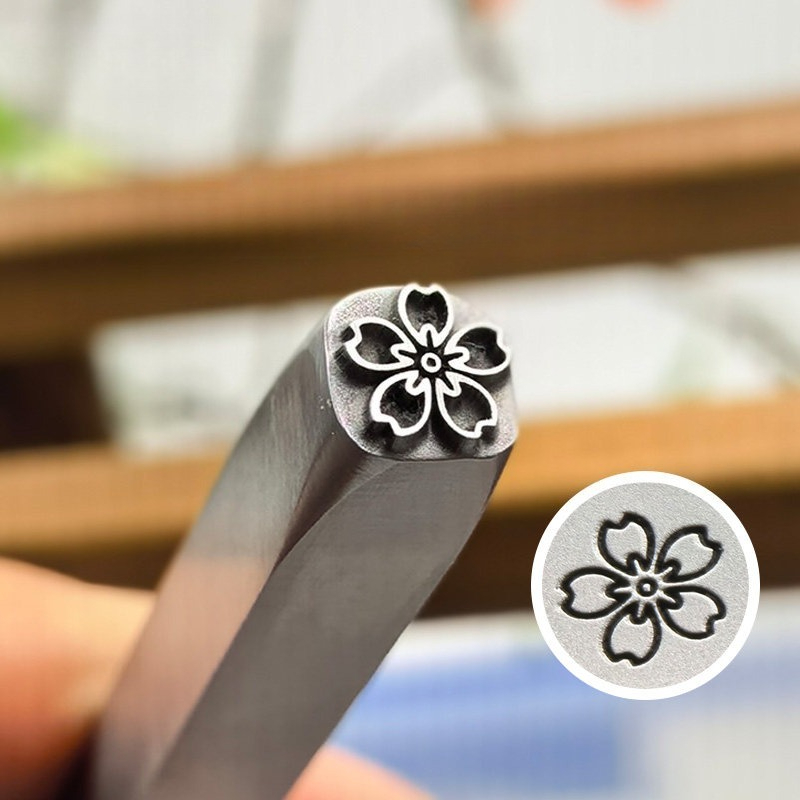 5/7mm Blumenmuster Metallpräge – Leatherwork Punching Tool Bewertung und Preis